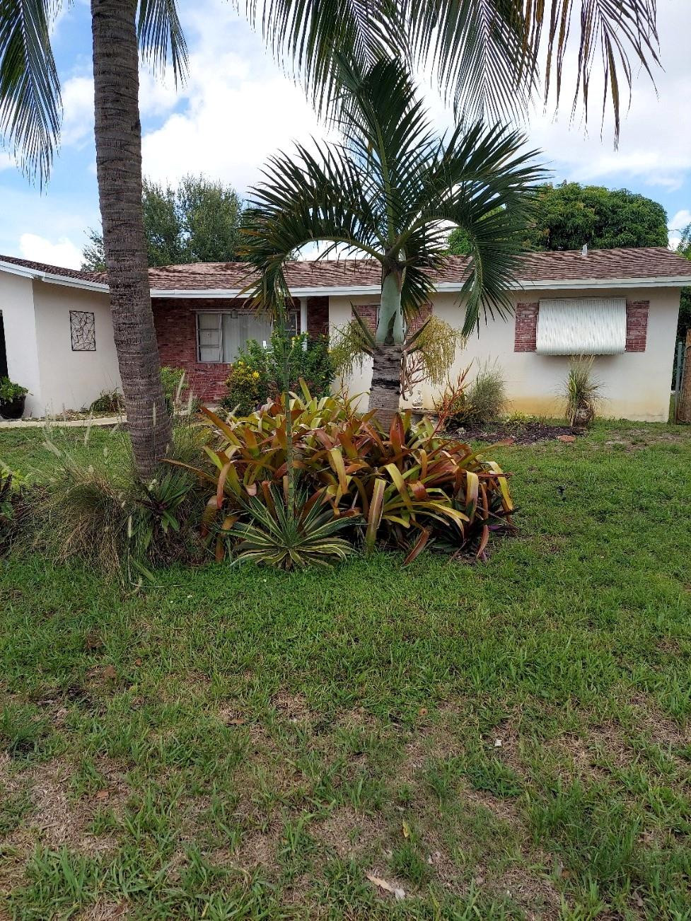 1011 NW 45th Court, Fort Lauderdale FL 33309