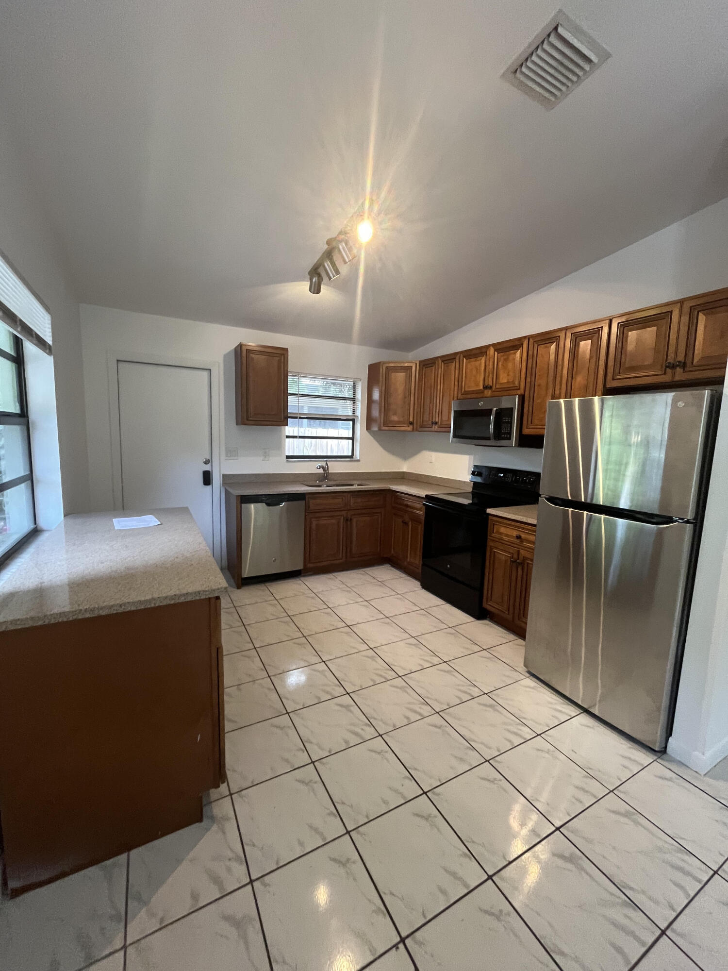 1201 N 17TH Avenue # 1, Hollywood FL 33020