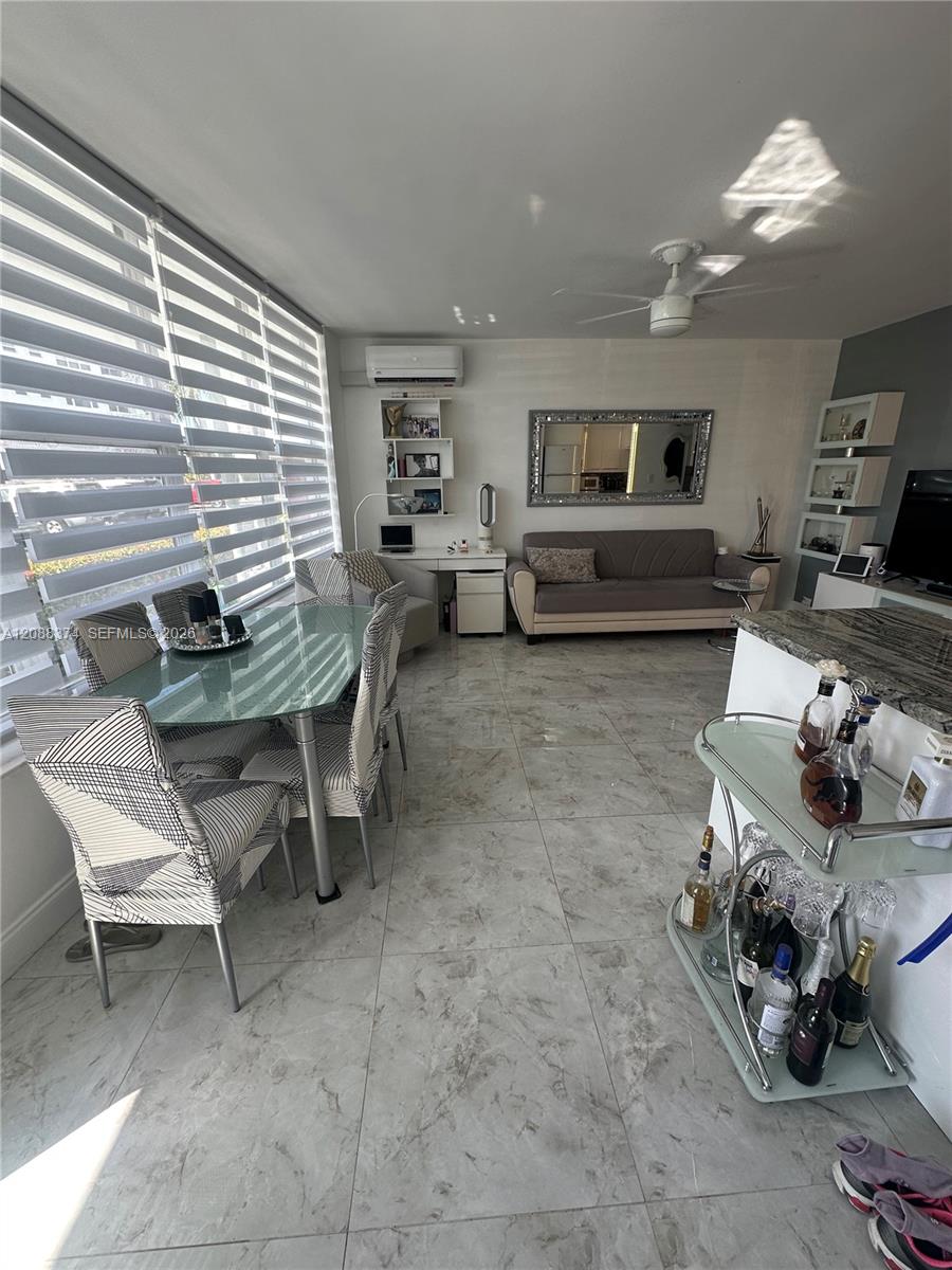 3177 S Ocean Dr # 122 — Photo 2