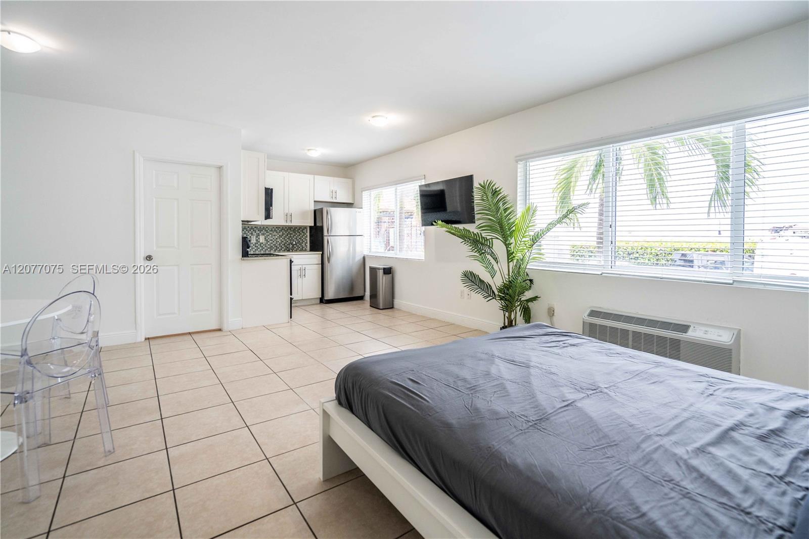 6971 Carlyle Ave # 102 — Photo 3