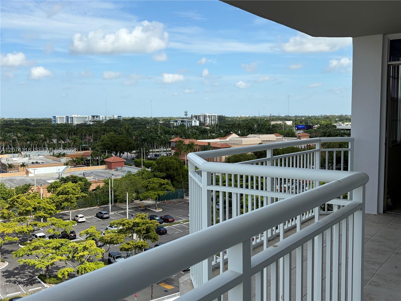 18011 Biscayne Blvd # 905 — Photo 5