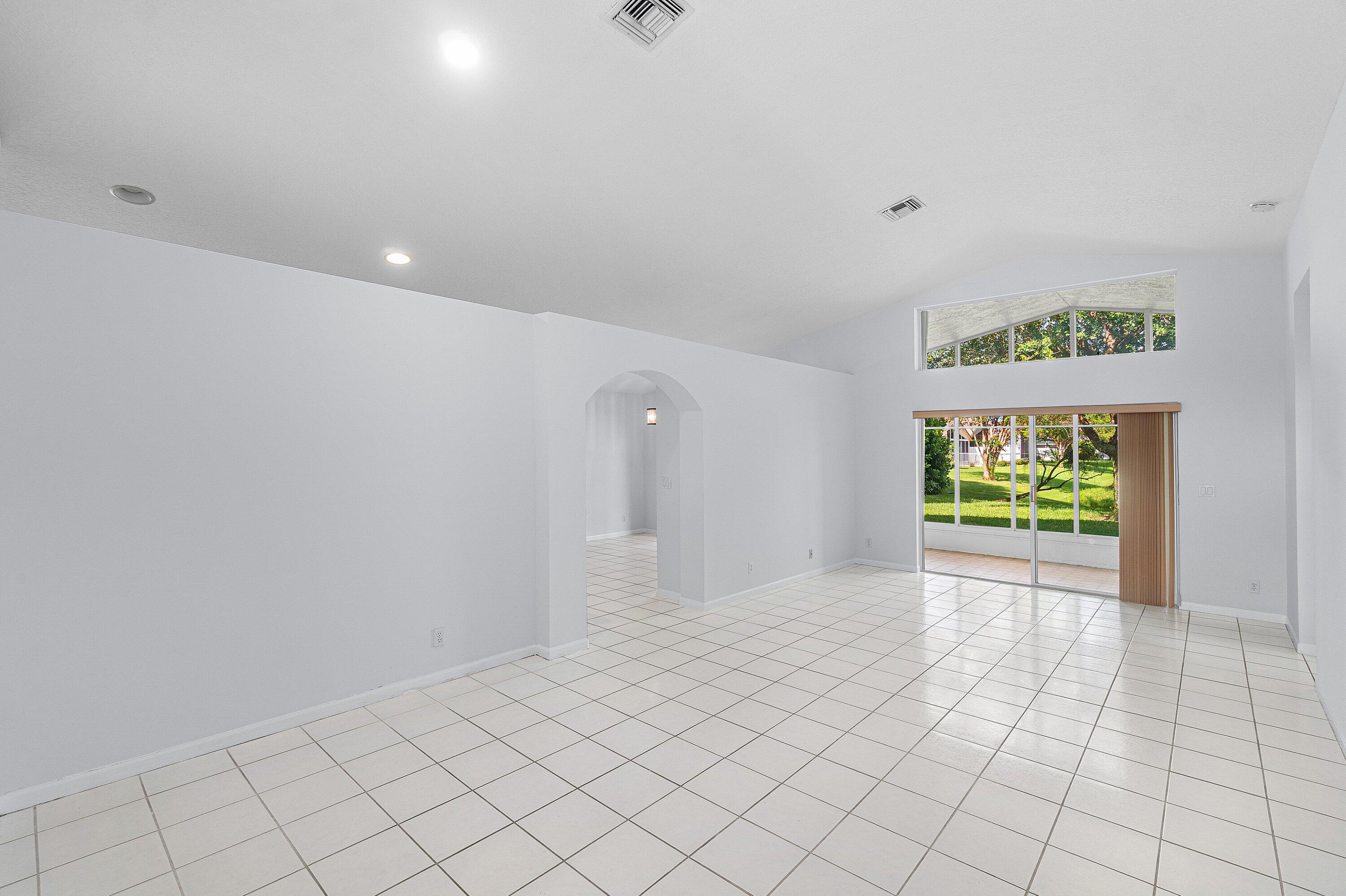 5737 Royal Club Drive — Photo 3