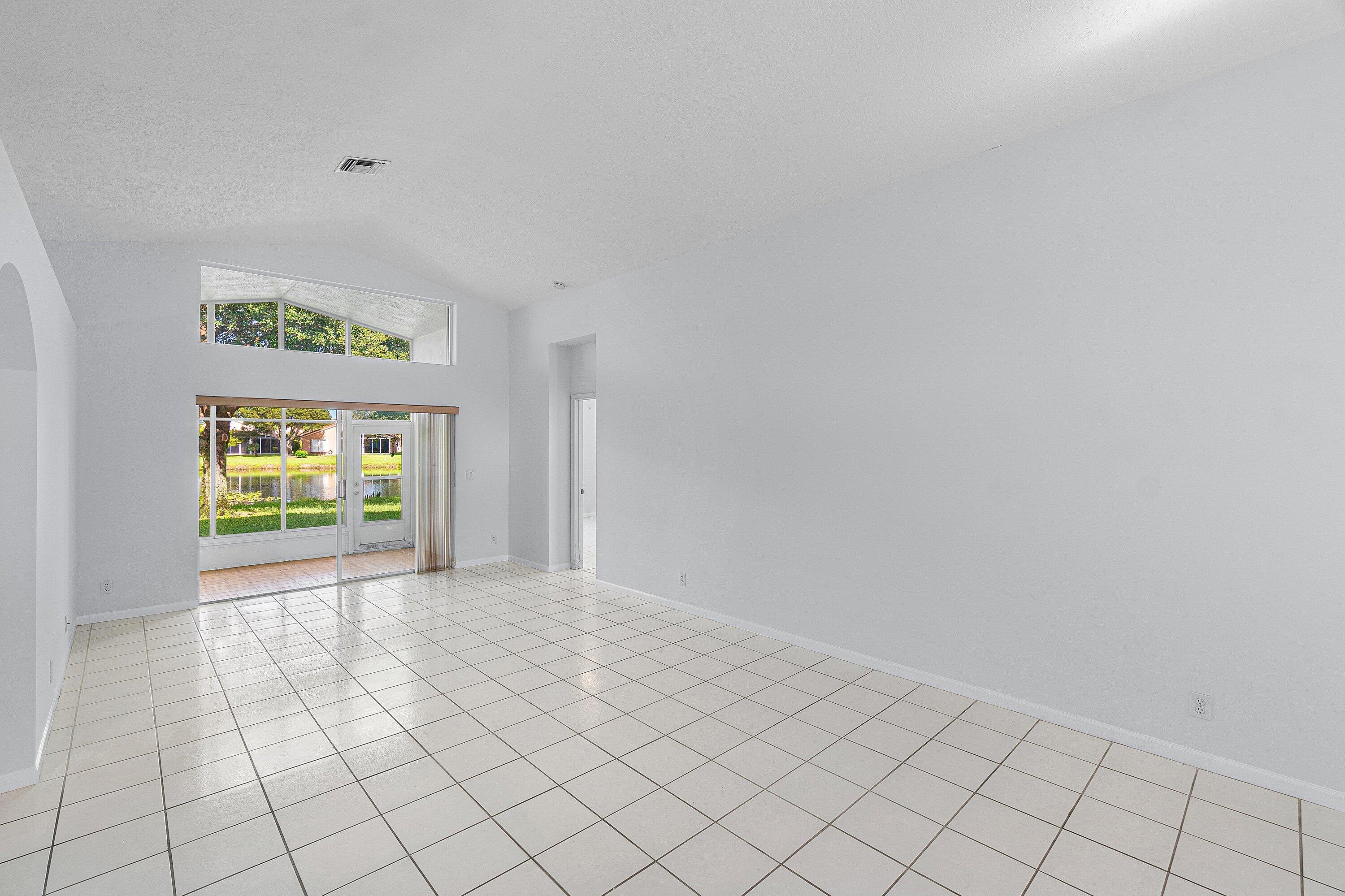 5737 Royal Club Drive — Photo 4
