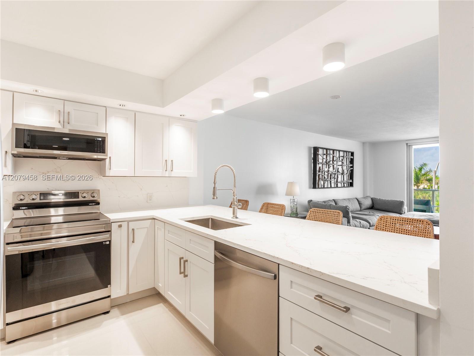 5701 Collins Ave # 307 — Photo 3