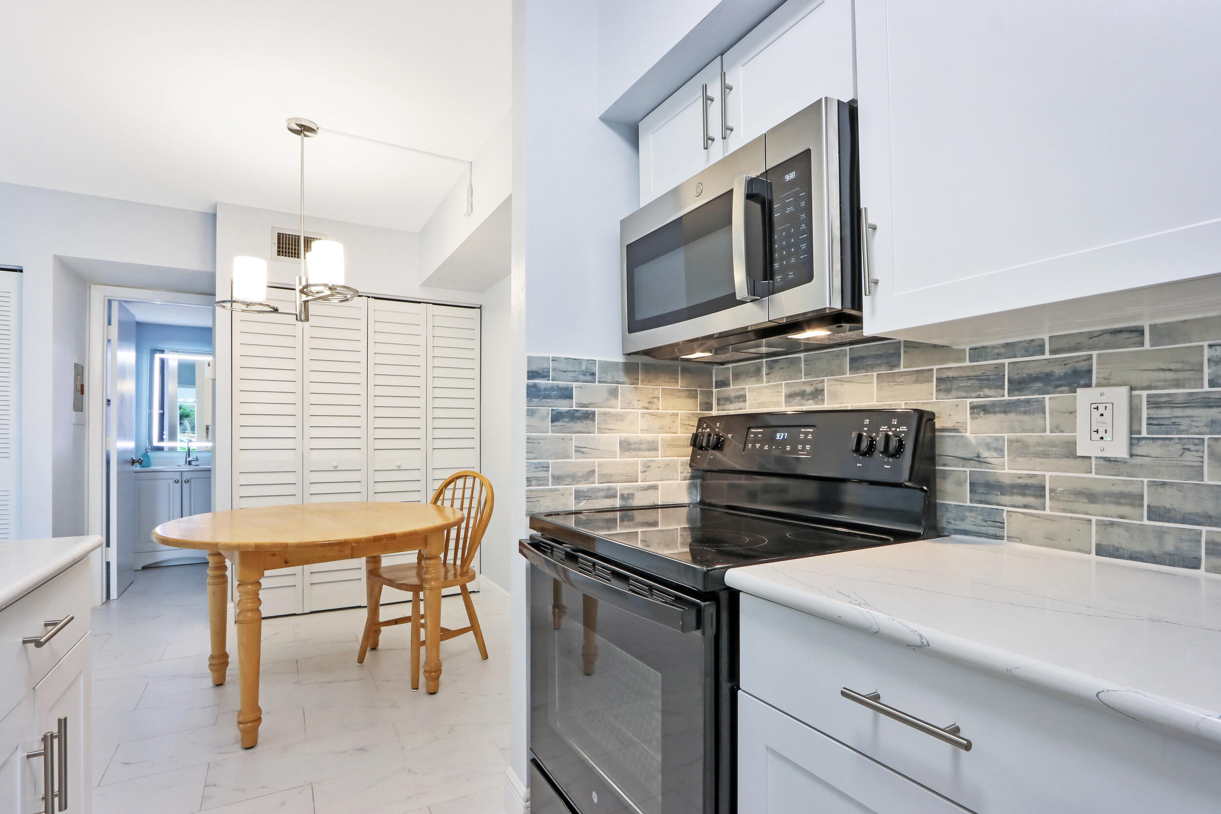 6313 Chasewood Drive # B, Jupiter FL 33458