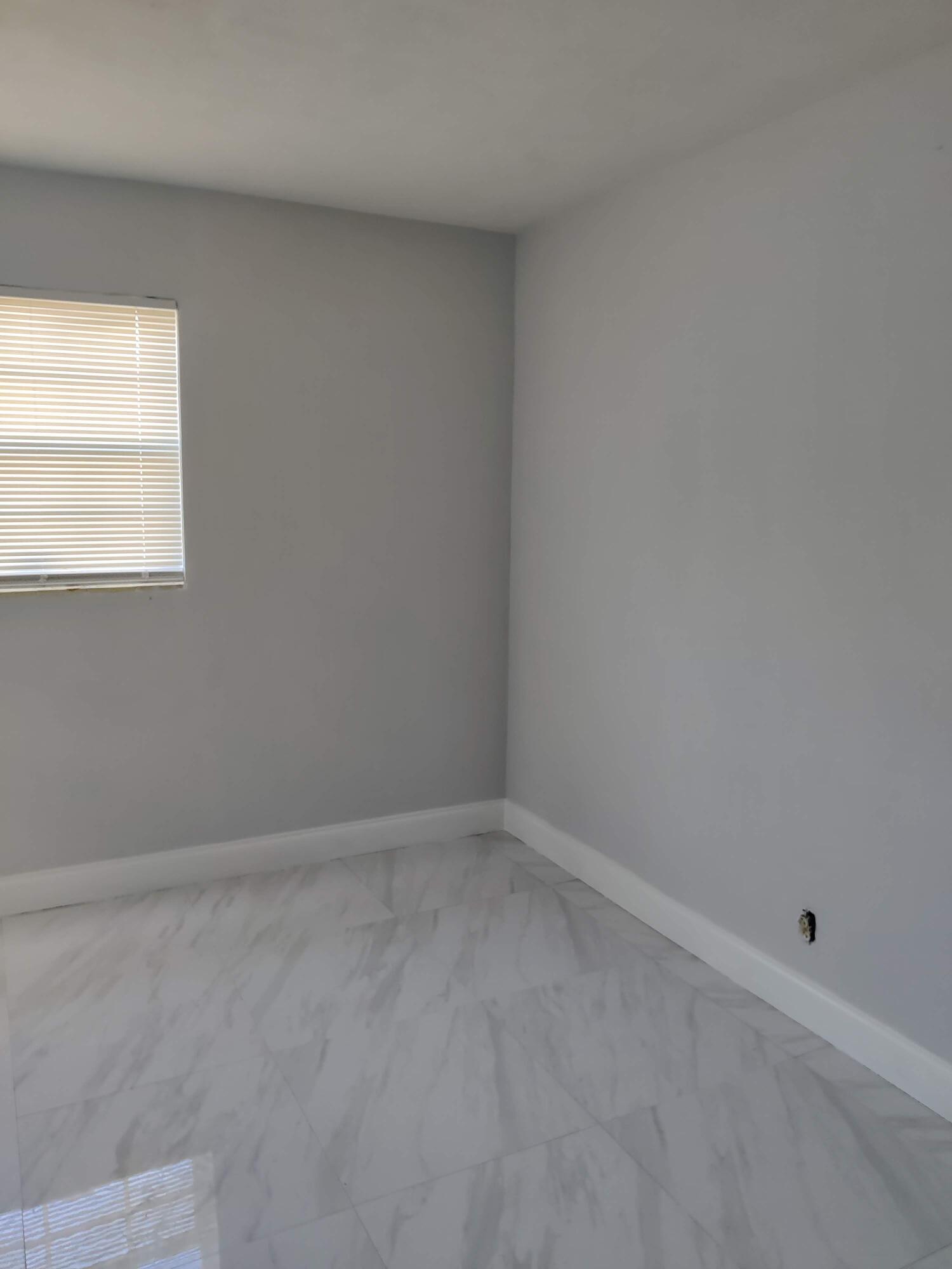 1496 W 32ND Street — Photo 4