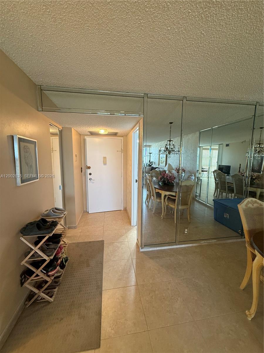 1000 Parkview Dr # 407 — Photo 3