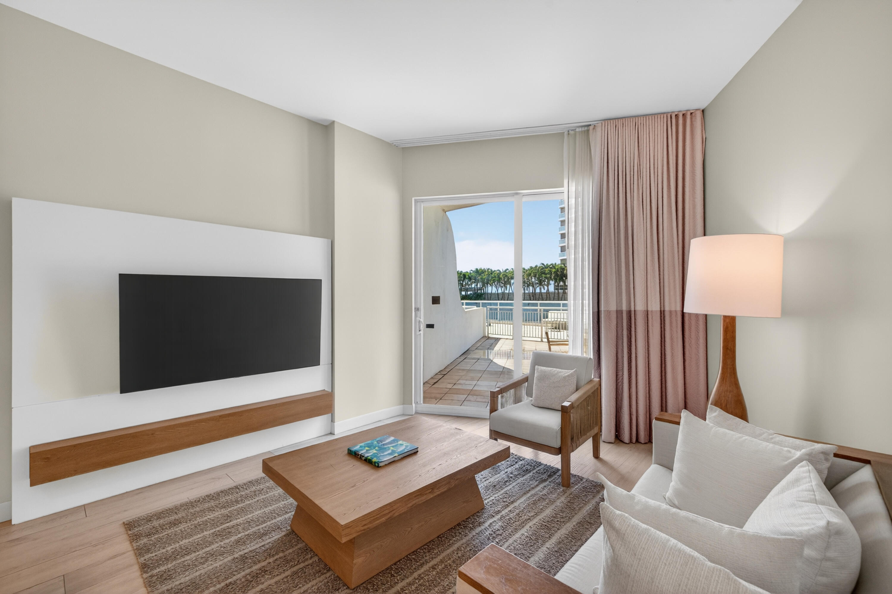 505 N Fort Lauderdale Beach Boulevard # 605 — Photo 4