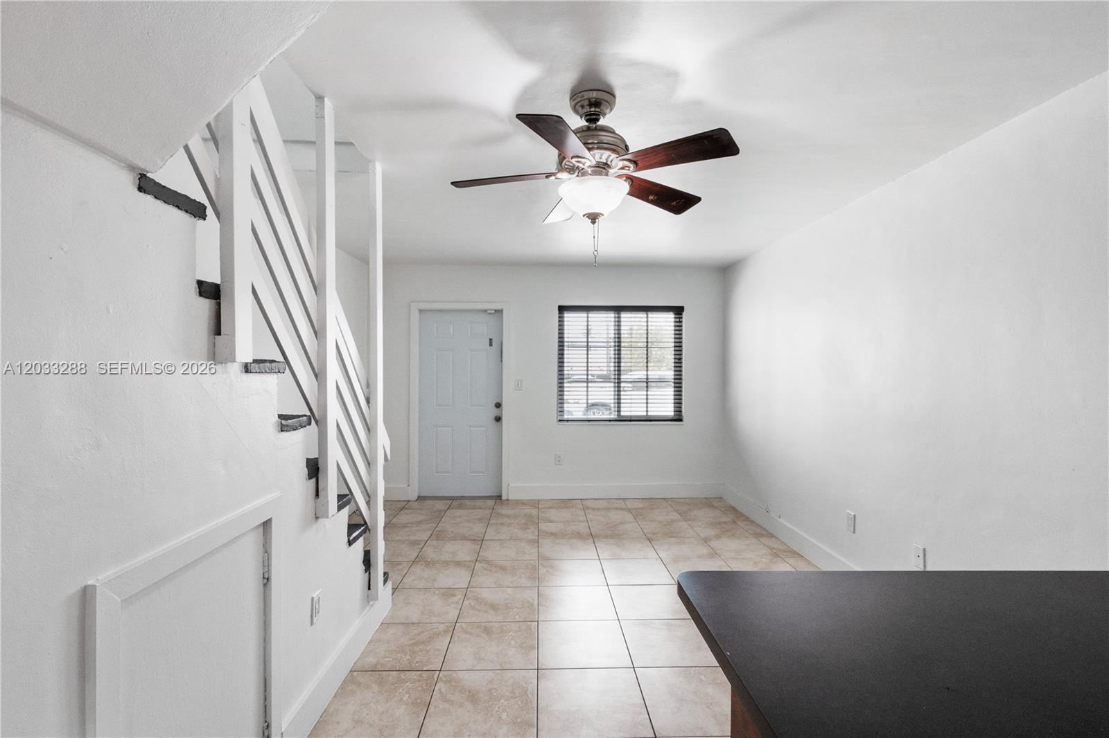 932 SW 6th St # 5 — Photo 5