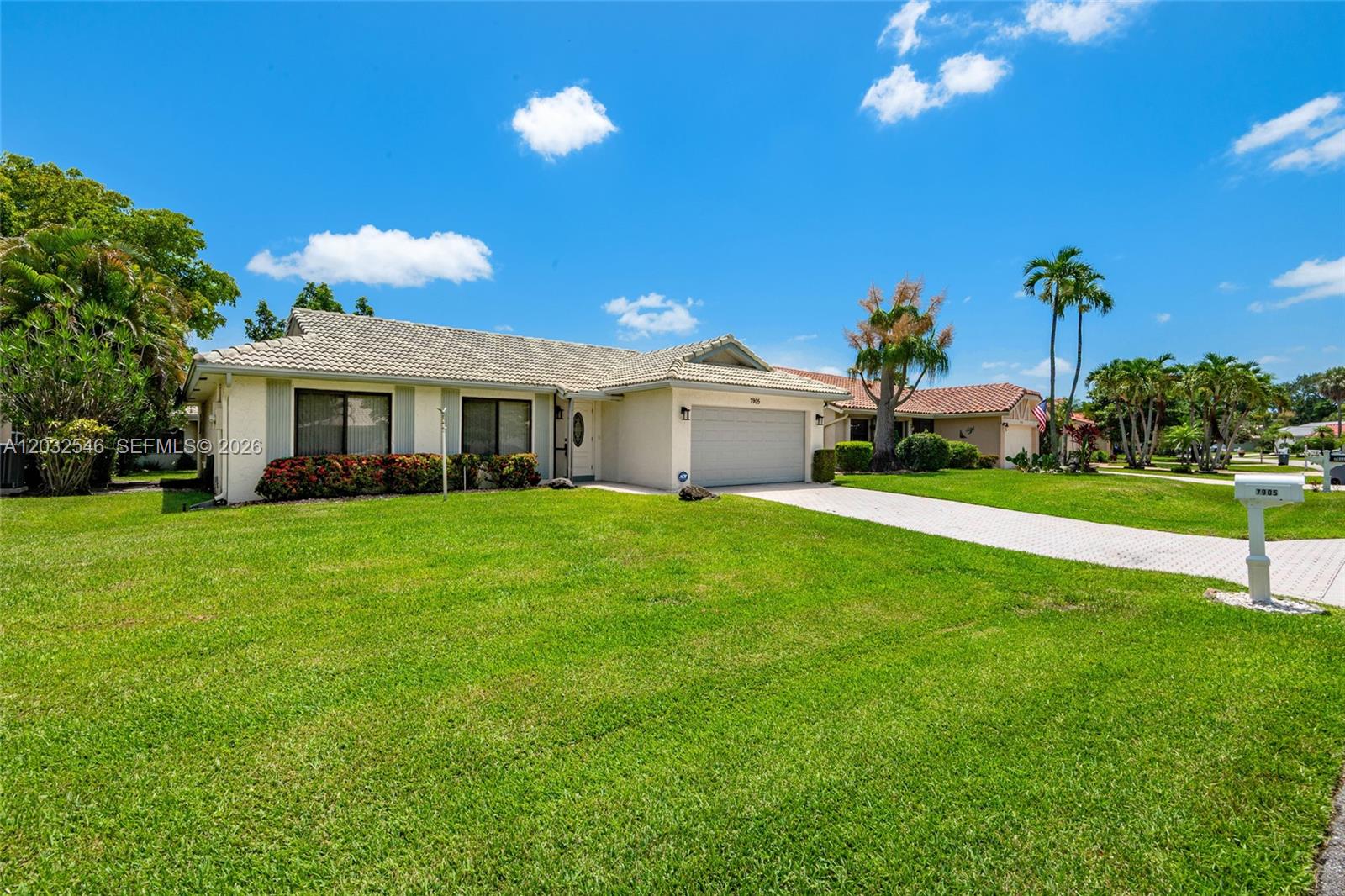 7905 Cloverfield Cir — Photo 2