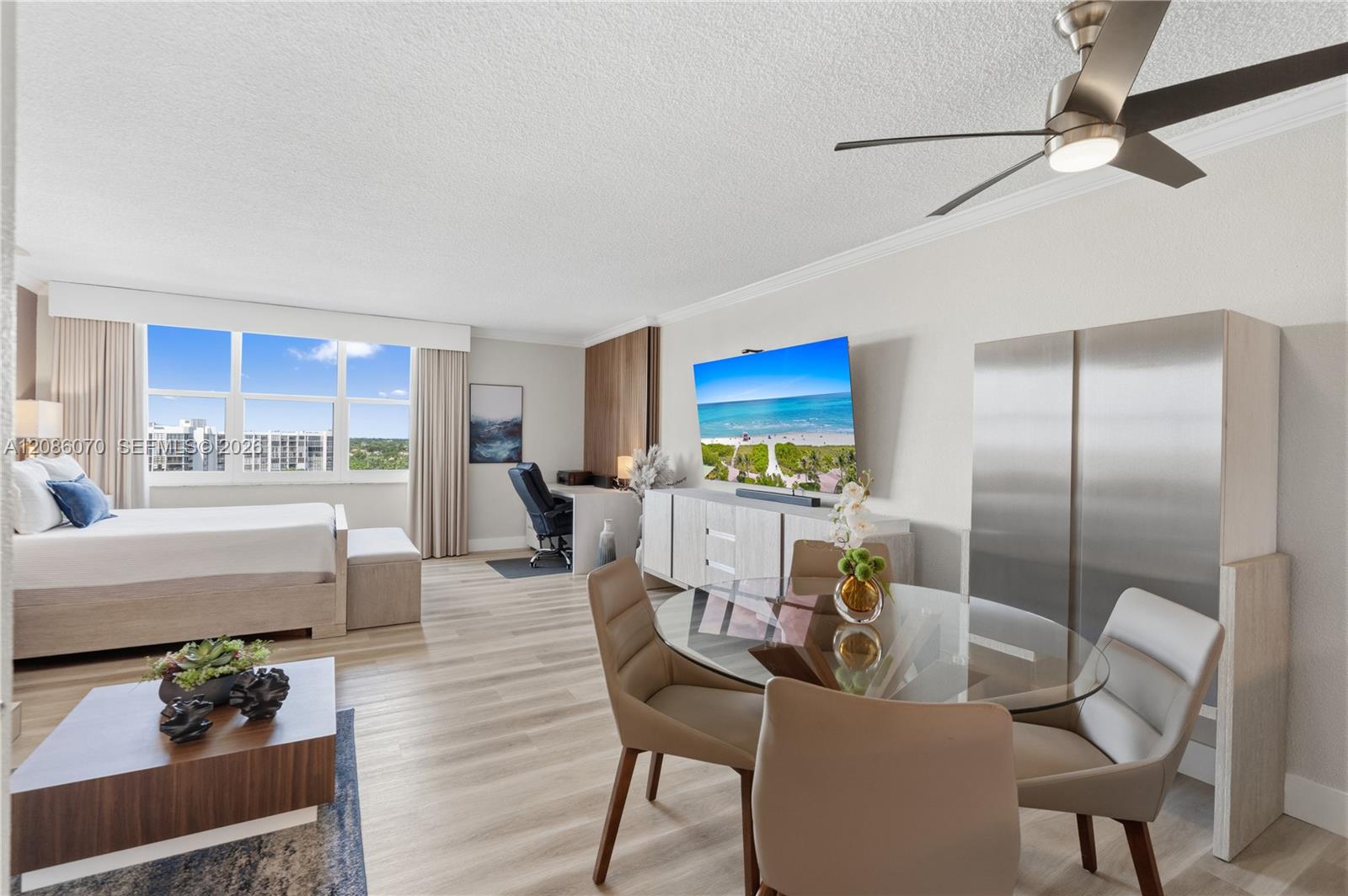 2501 S Ocean Dr — Photo 2