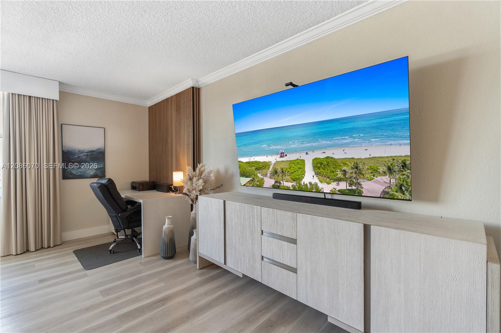 2501 S Ocean Dr — Photo 4