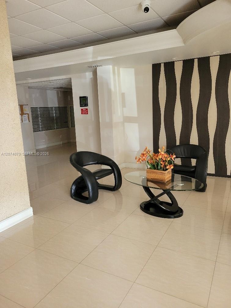 1833 S Ocean Dr # 307 — Photo 3