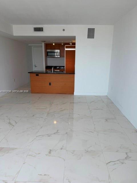 50 W Biscayne Blvd # 3907, Miami FL 33132