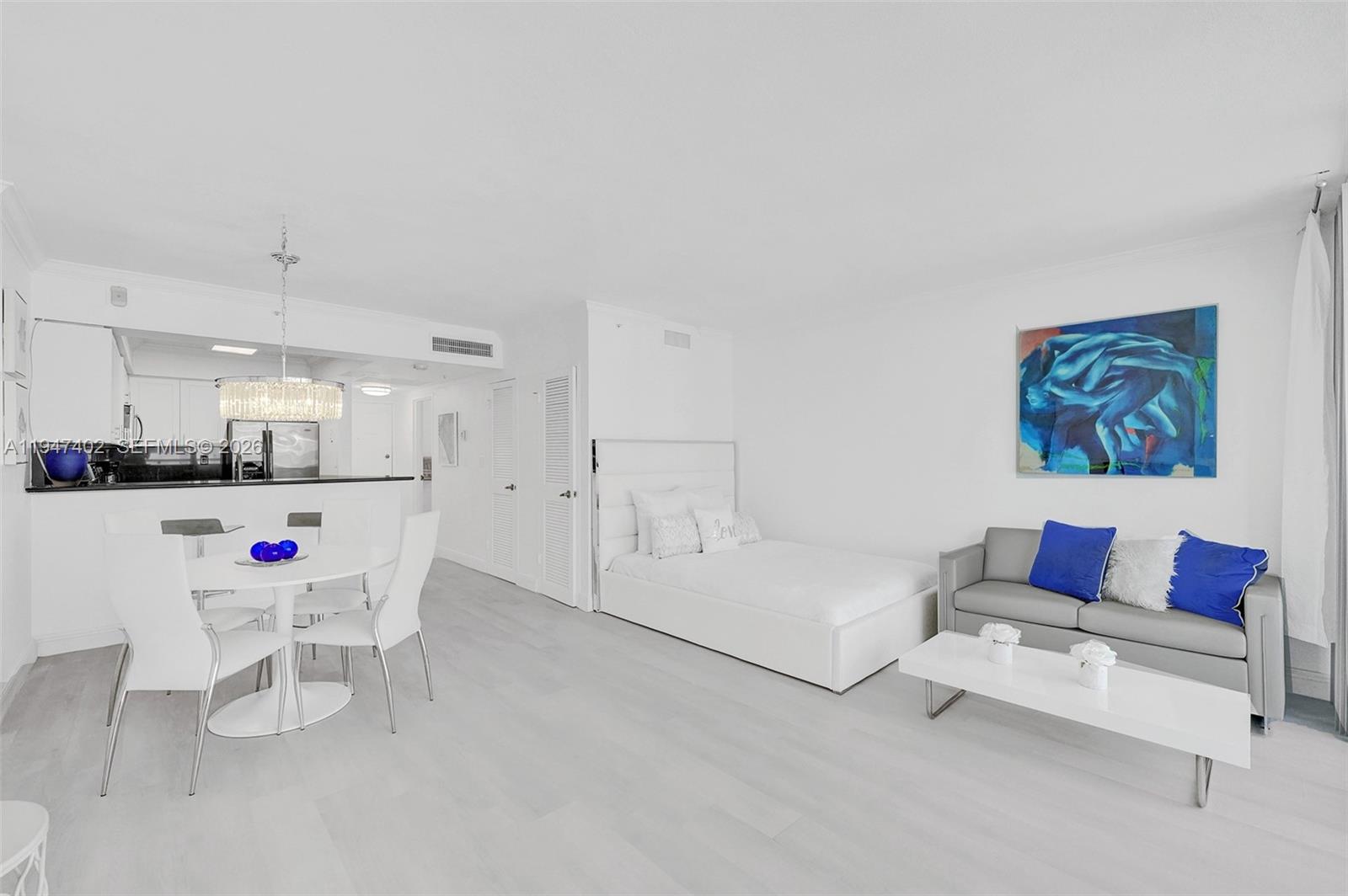 2501 S Ocean Dr — Photo 2