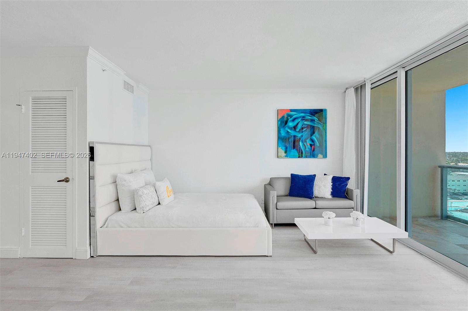 2501 S Ocean Dr — Photo 4