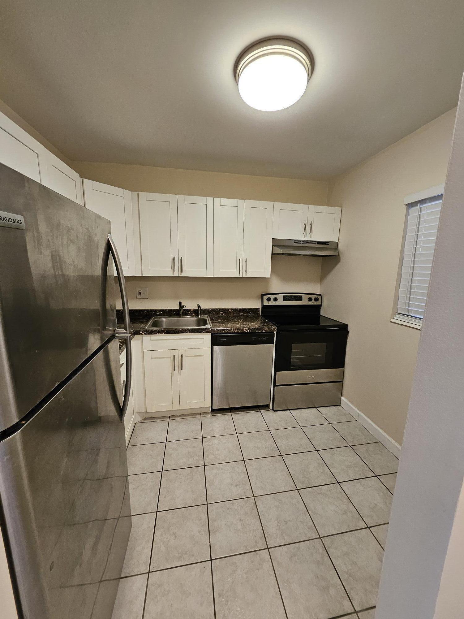 2900 NW 46TH Avenue # 105, Lauderdale Lakes FL 33313