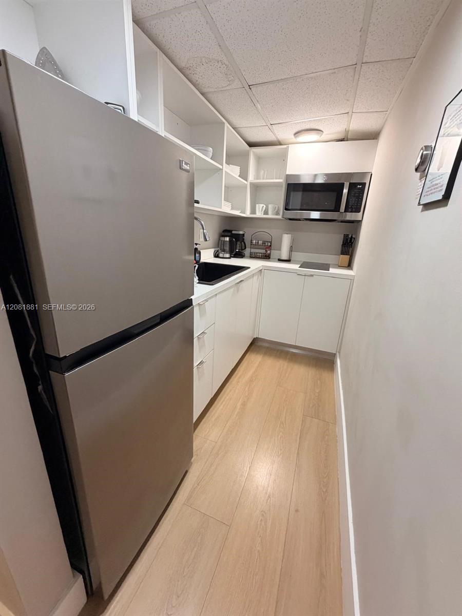 750 Collins Ave # 206 — Photo 3