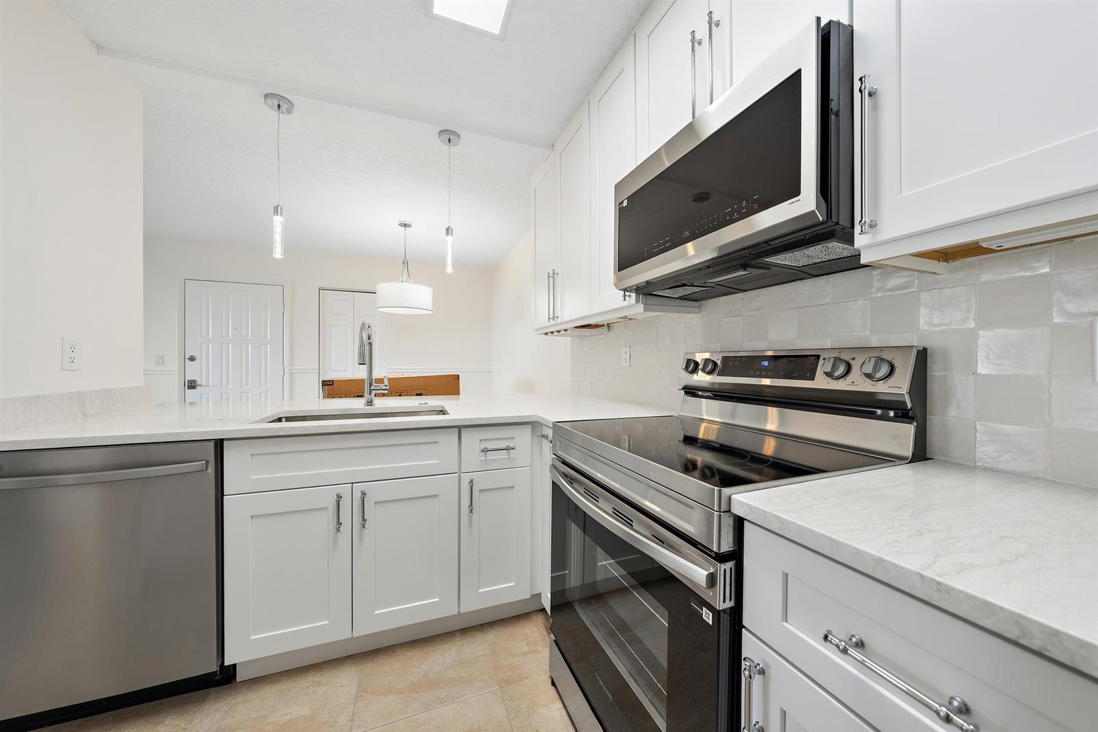 21A KITCHEN 3