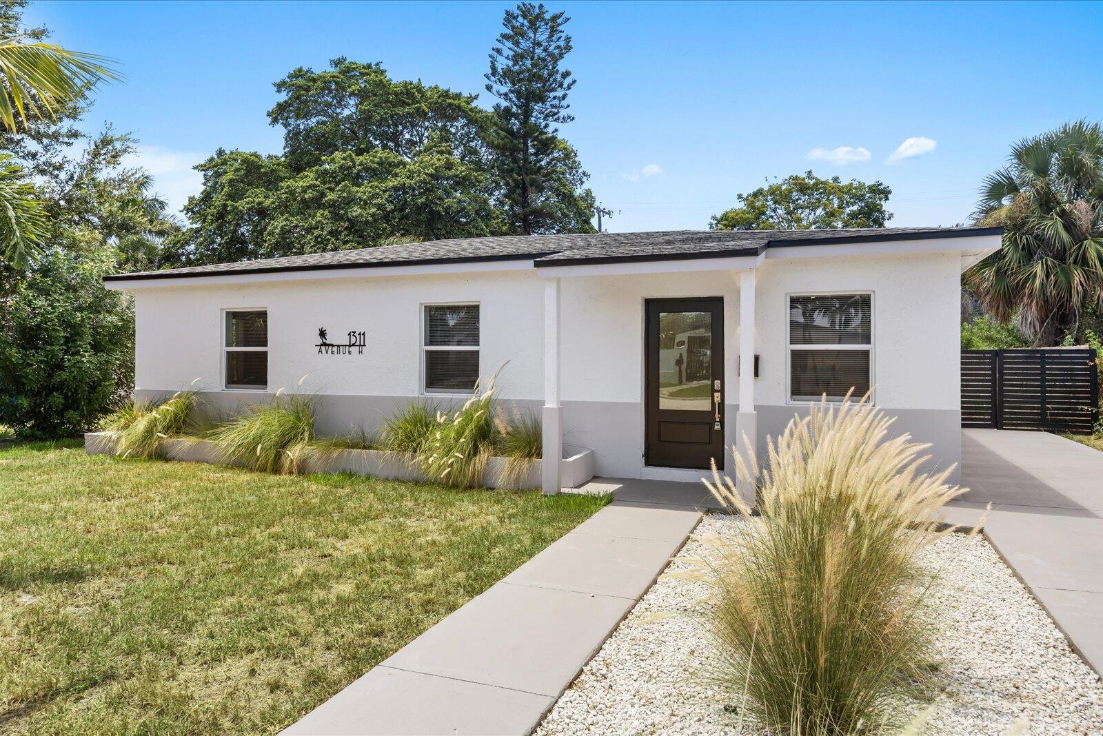 1311 AVENUE H, Riviera Beach FL 33404
