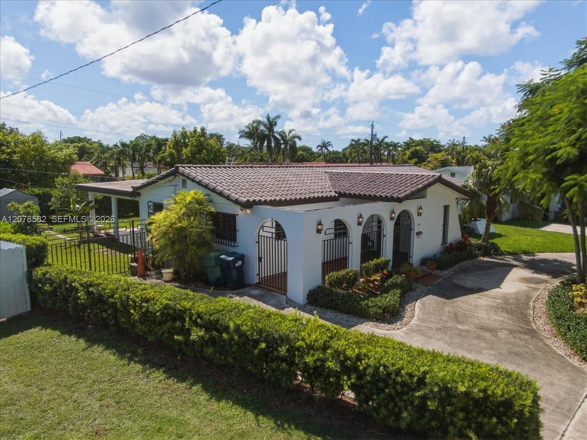 3625 SW 122nd Pl — Photo 3