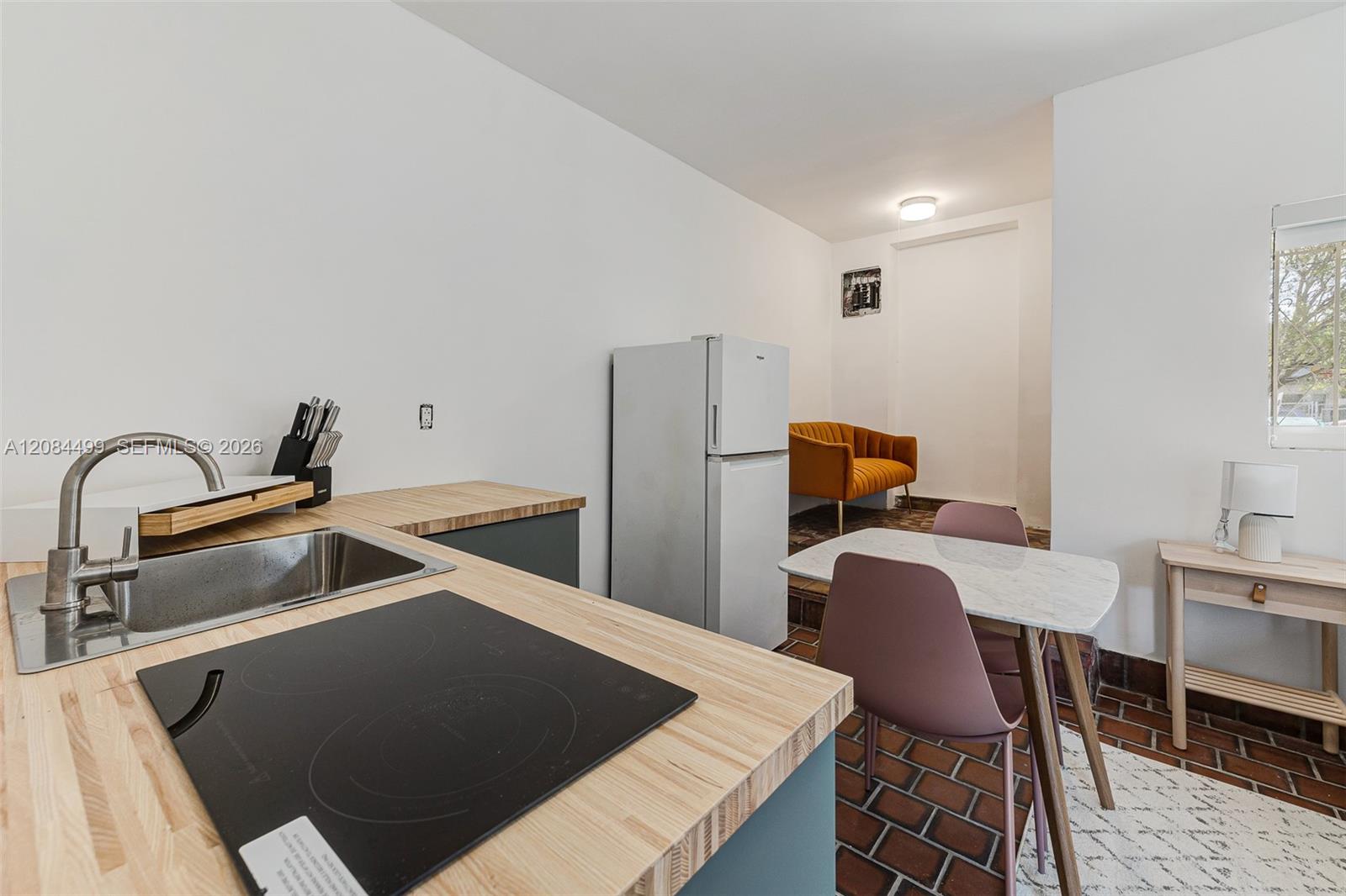 571 NE 64th St # Studio — Photo 5