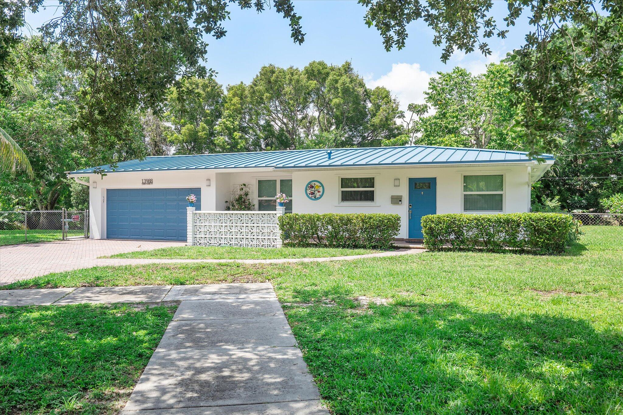 13988 Lake Lure Court, Miami Lakes FL 33014
