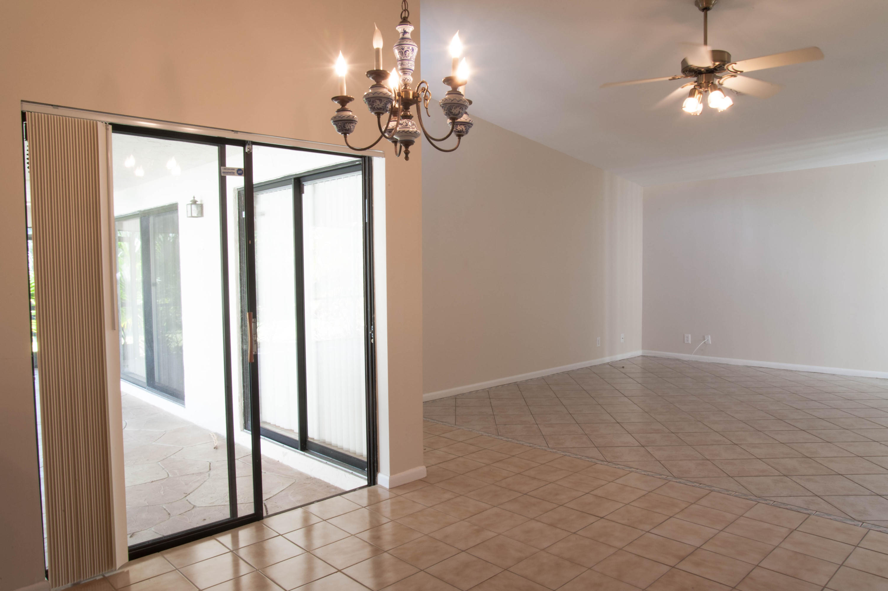 8963 Old Pine Way # 21 — Photo 4