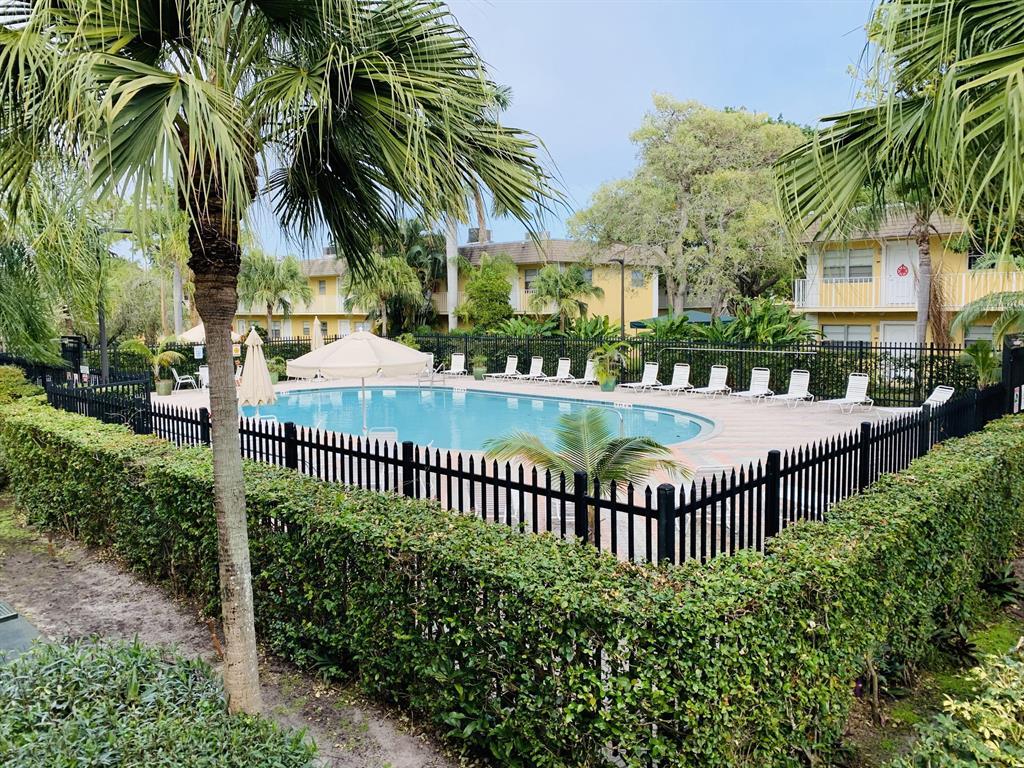 5156 NE 6th Avenue # 203, Oakland Park FL 33334