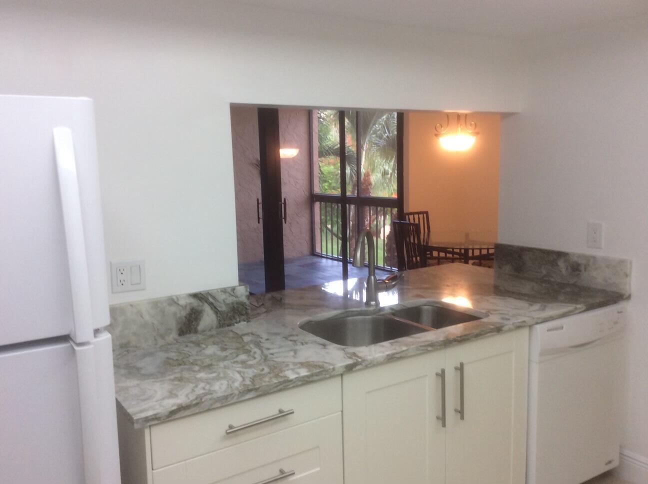955 DOTTEREL Road # 2307 — Photo 4