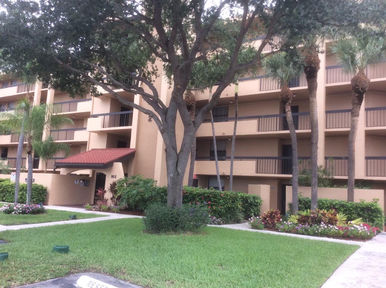 955 DOTTEREL Road # 2307 — Photo 2