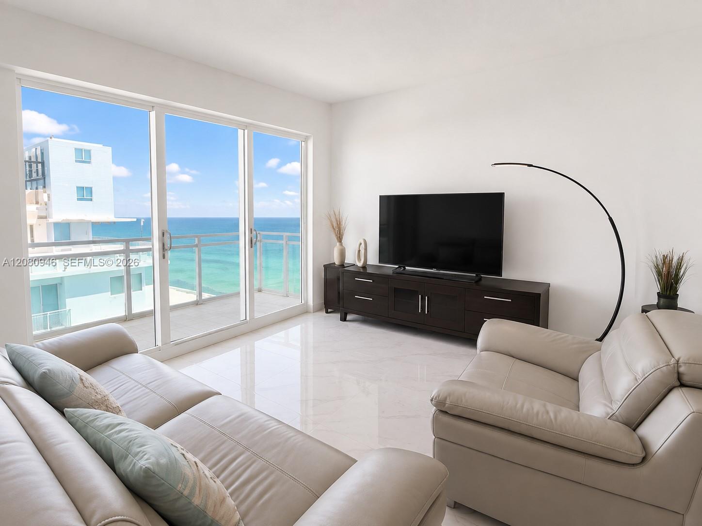 6917 Collins Ave # PH04 — Photo 2
