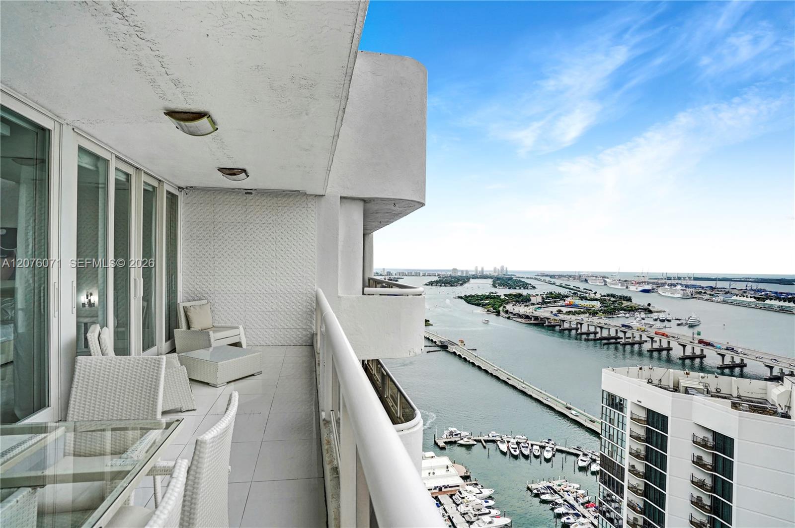 1717 N Bayshore Dr # 4242 — Photo 4