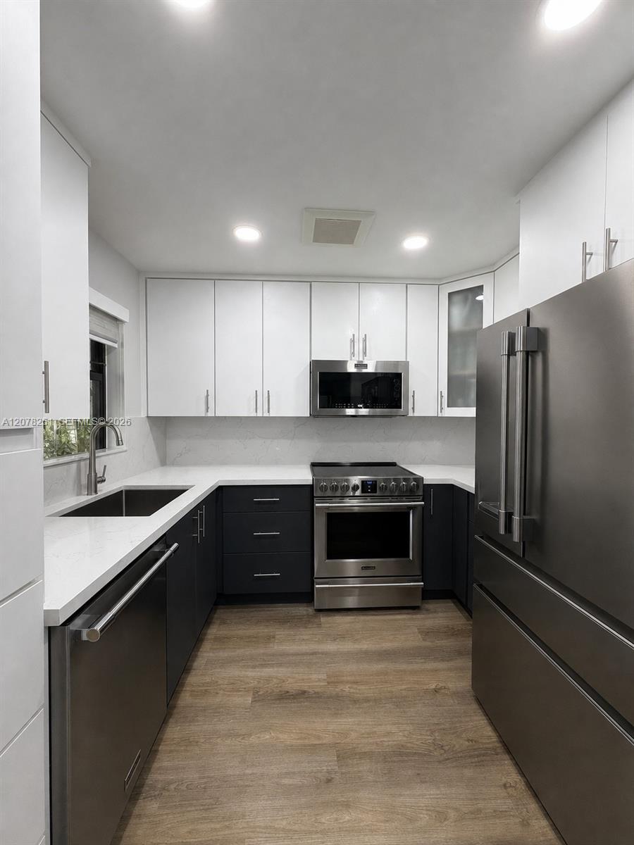 3295 Cocoplum Cir # 3323 — Photo 3