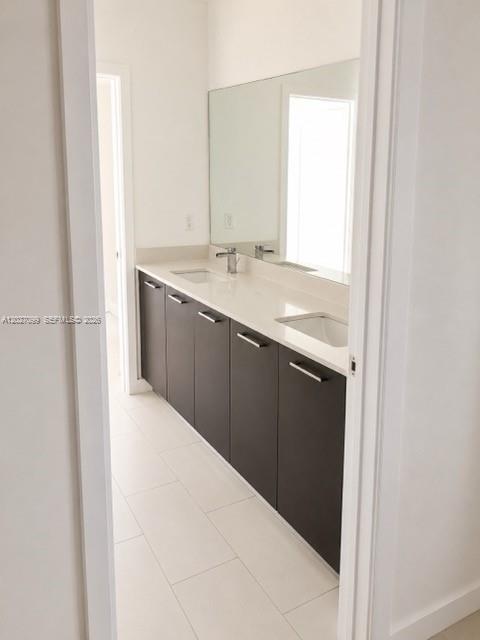 1370 NW 34th Way # 1370 — Photo 5