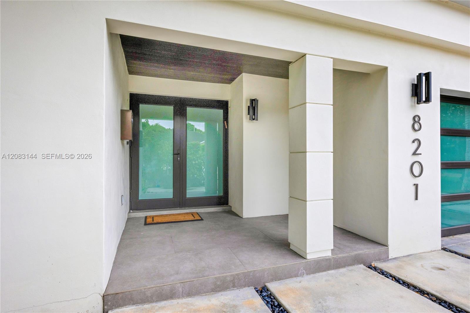 8201 SW 62nd Ave — Photo 4