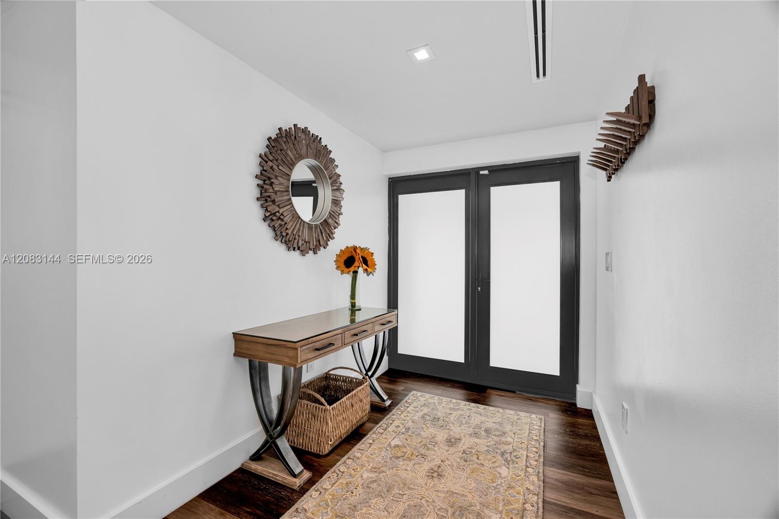 8201 SW 62nd Ave — Photo 5