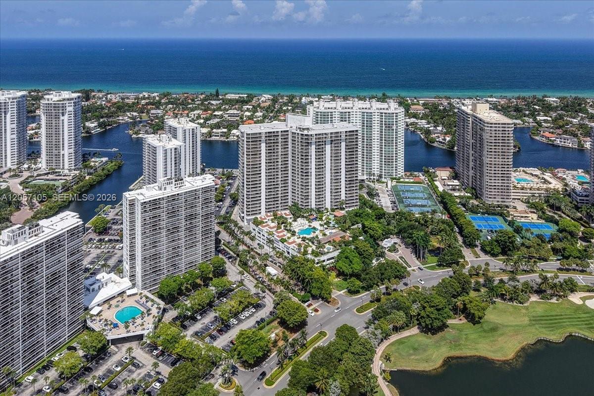 20515 E Country Club Dr # 2048, Aventura FL 33180