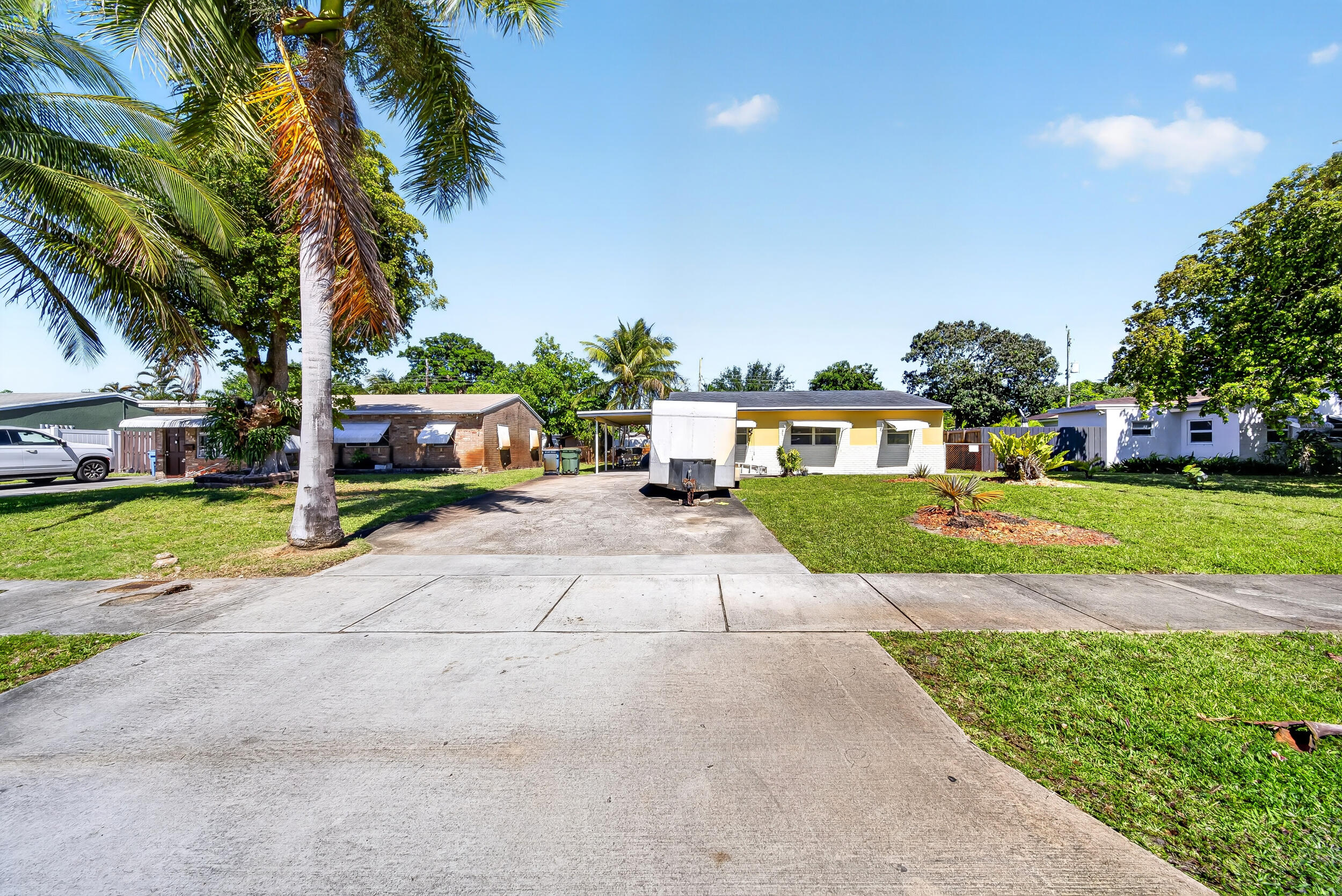 5730 NE 6th Terrace, Oakland Park FL 33334