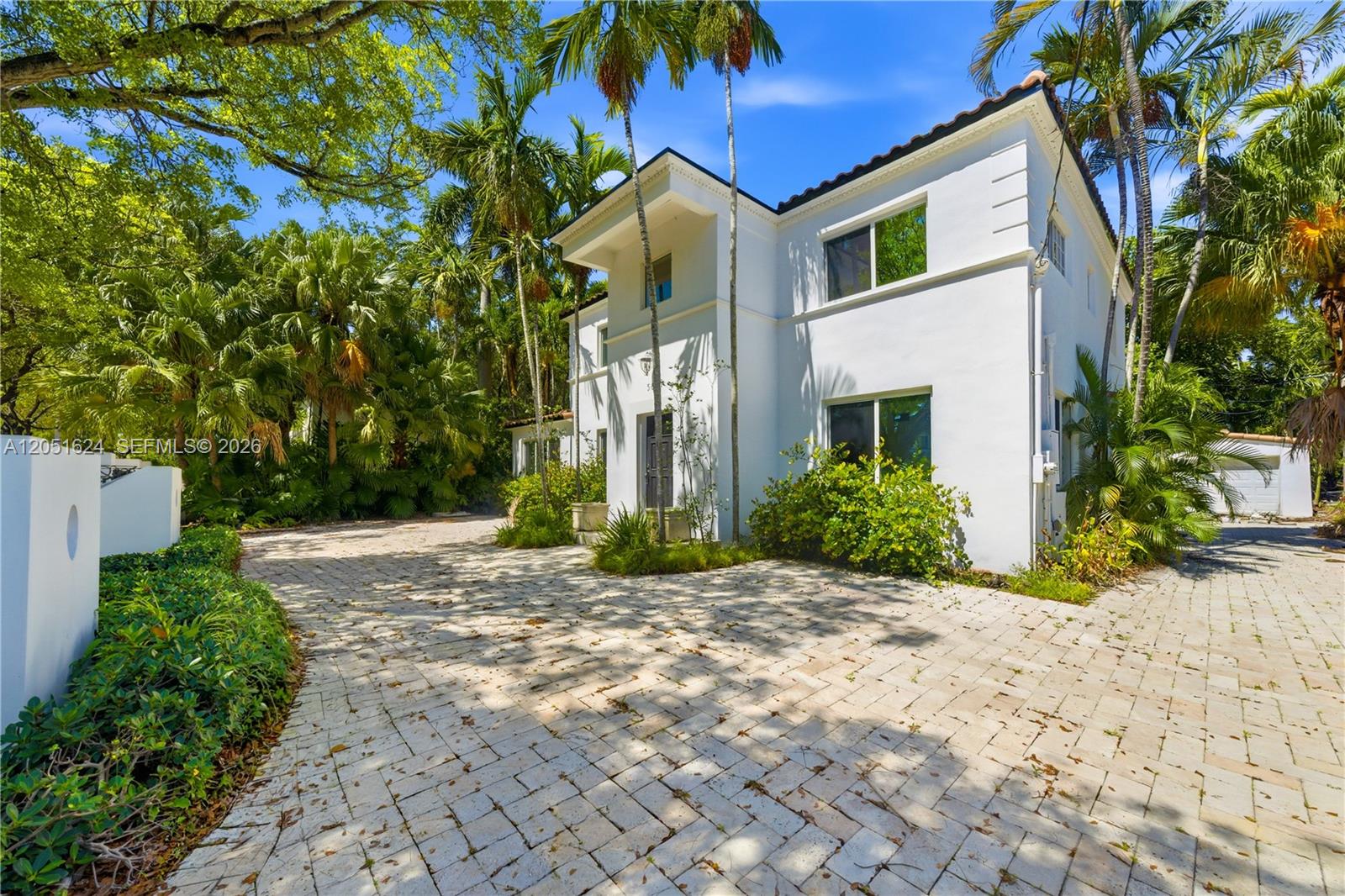 5824 Alton Rd, Miami Beach FL 33140