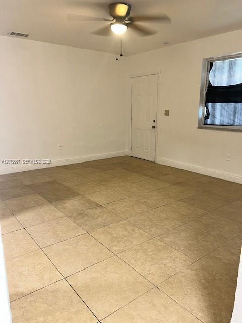 4982 NW 16th Ave — Photo 2