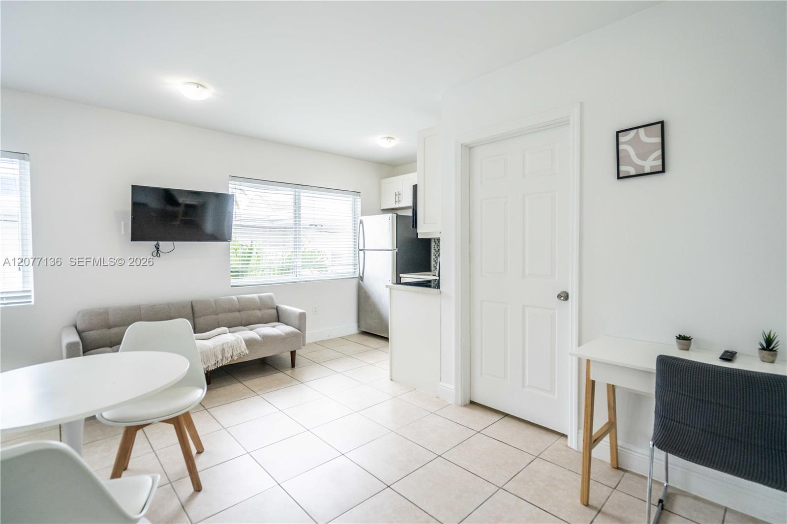6971 Carlyle Ave # 207 — Photo 2