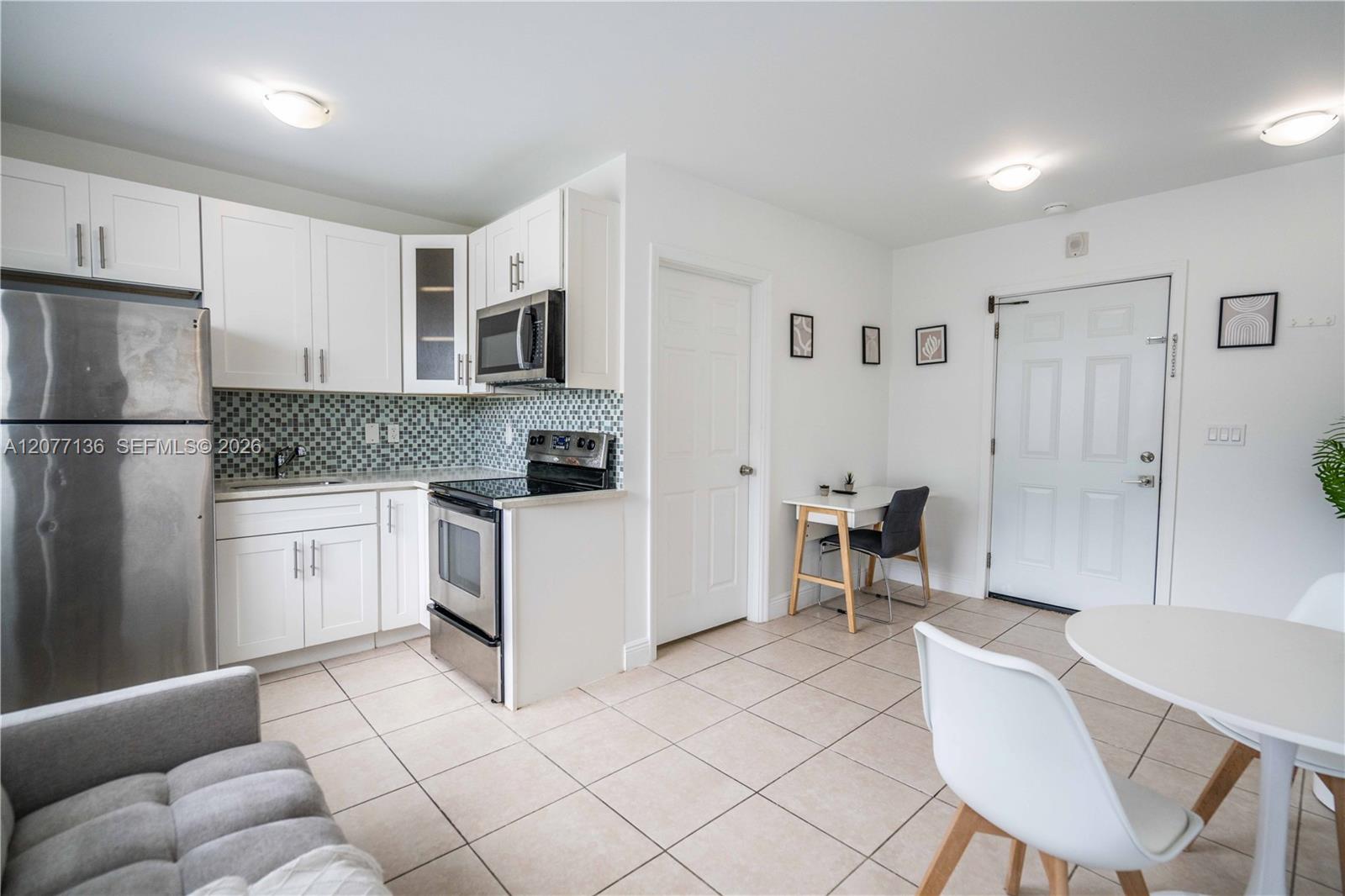 6971 Carlyle Ave # 207 — Photo 4