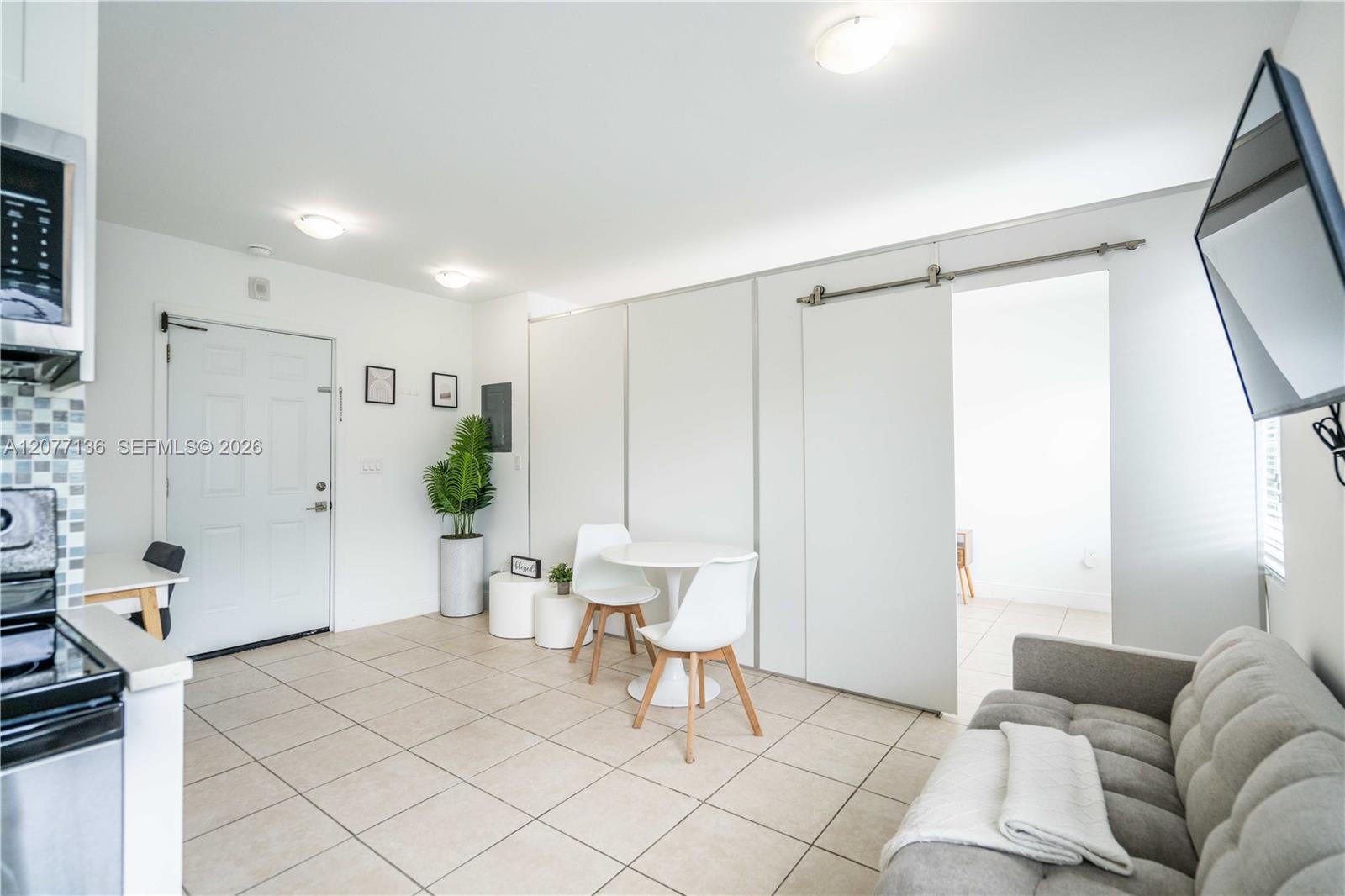 6971 Carlyle Ave # 207 — Photo 5