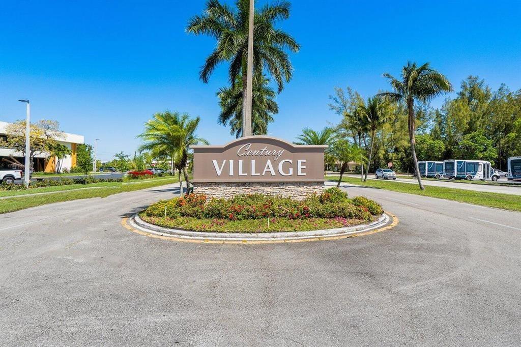 211 GREENBRIER A # 211, West Palm Beach FL 33417