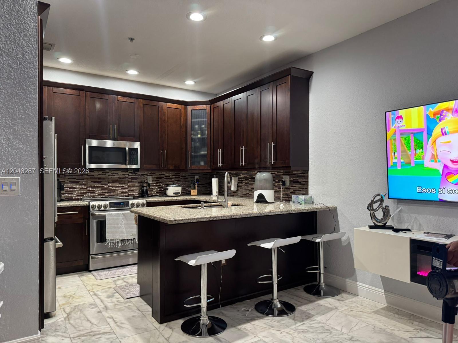 4301 SW 160th Ave # 215, Miramar FL 33027