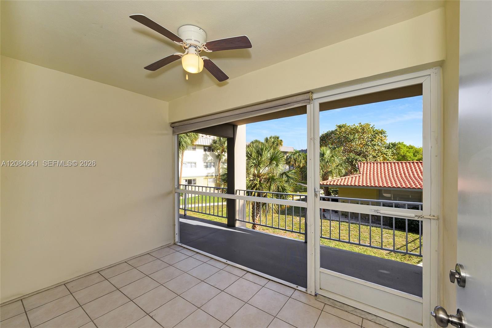 250 Layne Blvd # 205 — Photo 2
