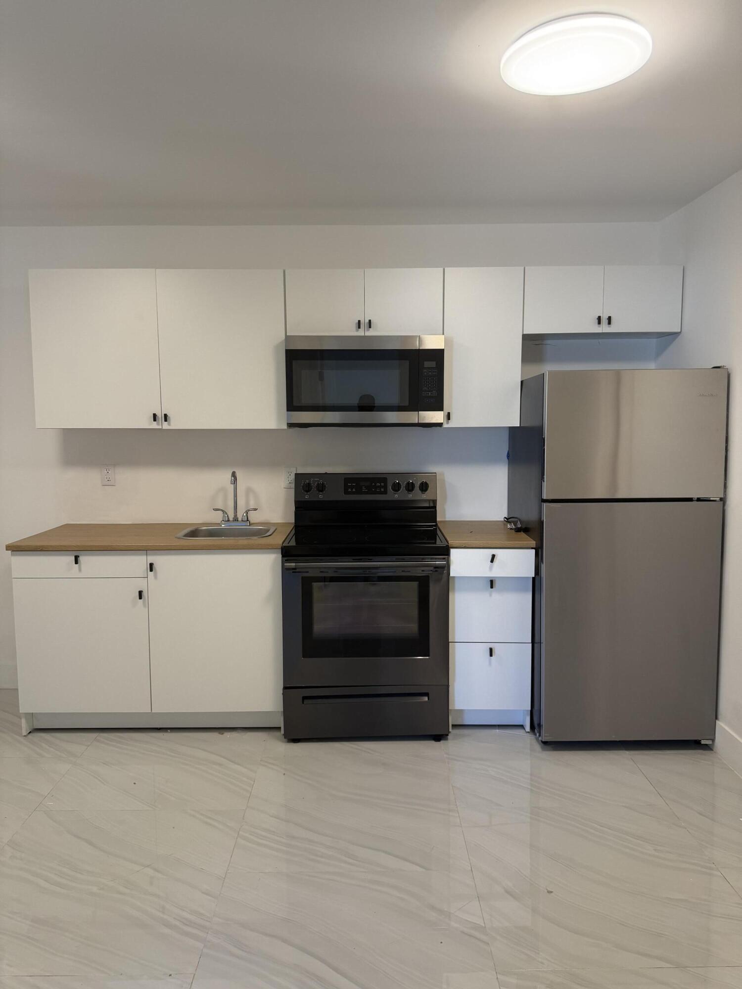 8211 BISCAYNE Boulevard # 2 — Photo 3