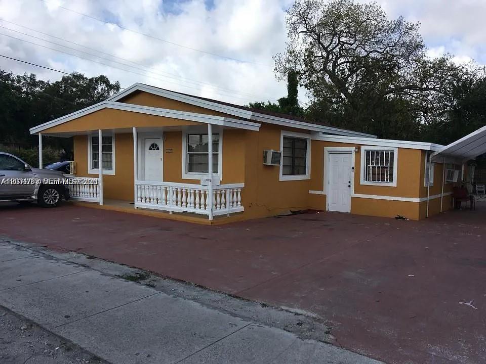 10040 NW 8th Ave — Photo 3