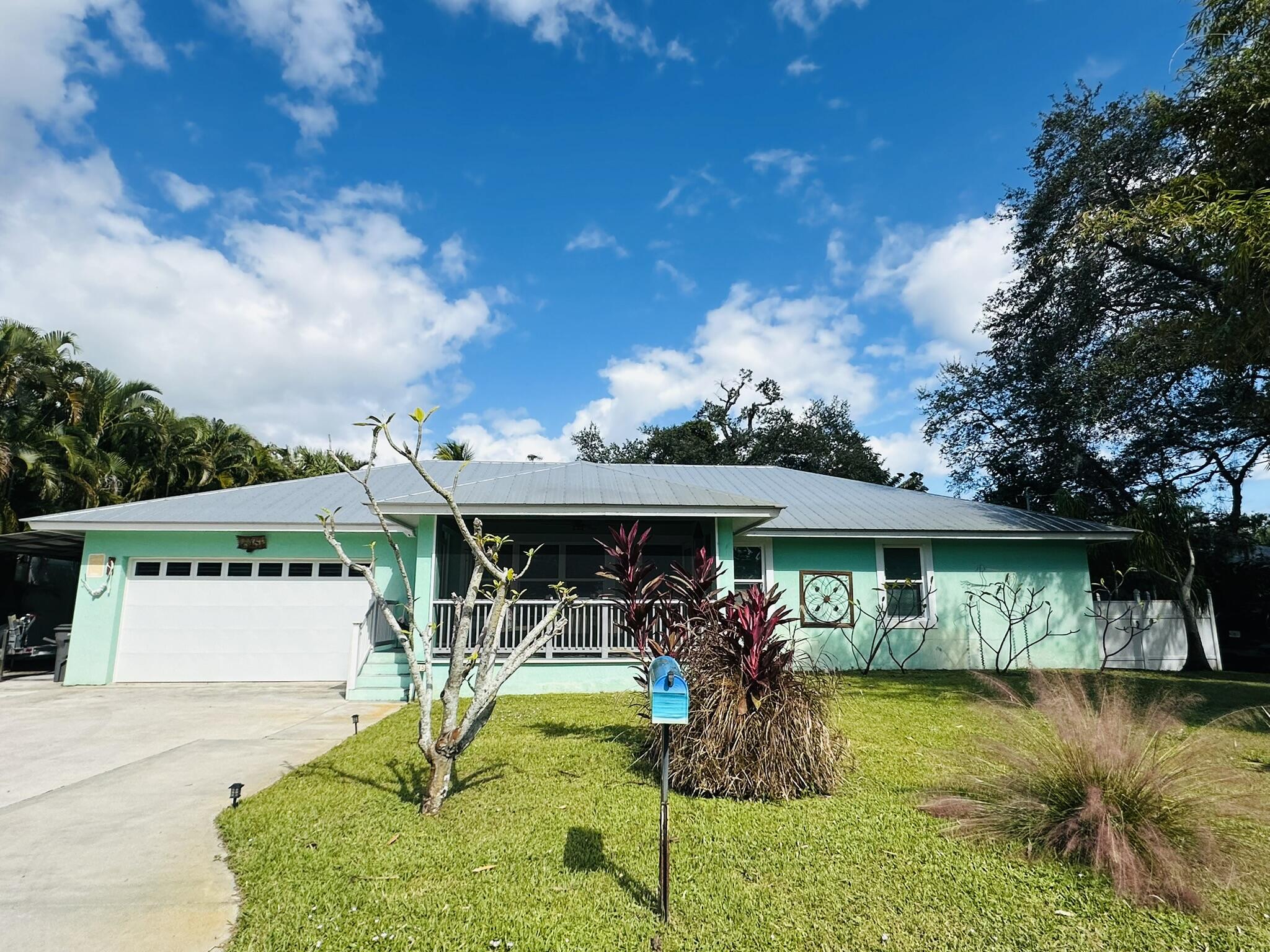 2415 Laurel Lane, Palm Beach Gardens FL 33410